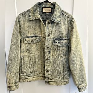 Never worn authentic Gucci jean jacket